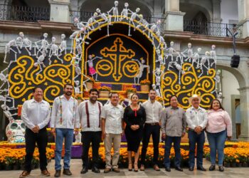 Con arte y cultura, celebra Oaxaca Día de Muertos y Guelaguetza del Mar