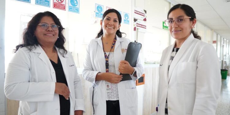 Reconoce Gobierno de Oaxaca la labor de más de 17 mil trabajadores de Salud