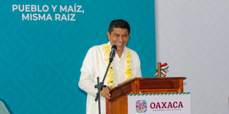 Apoyo decidido del Gobierno de Oaxaca para el campo de Jaltepec de Candayoc con 6.2 mdp