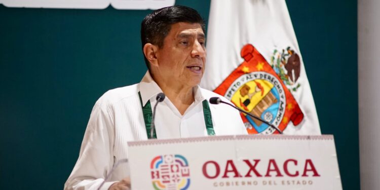 Refrenda Gobierno de Oaxaca compromiso con personas migrantes para crear mejores oportunidades de desarrollo