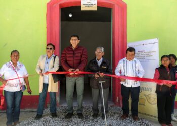 Refrenda Salomón Jara compromiso para sacar de la pobreza a Santa María Ixcatlán