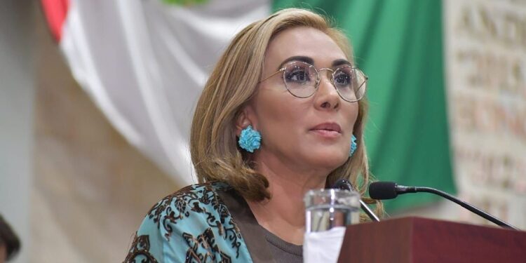 Solicita diputada Cony Rueda  a la PROFEPA garantizar observación responsable de ballenas en Oaxaca