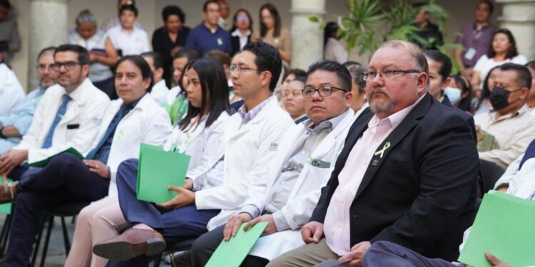 Reconoce secretaria de Salud a médicos especialistas que realizan trasplantes de órganos y tejidos
