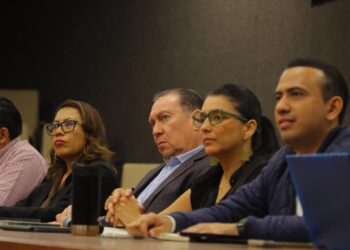 Logran acuerdos empresas de transporte a la costa oaxaqueña