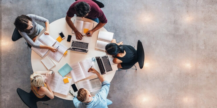 AXACA EMPRENDE INTERUNIVERSITARIO 2024